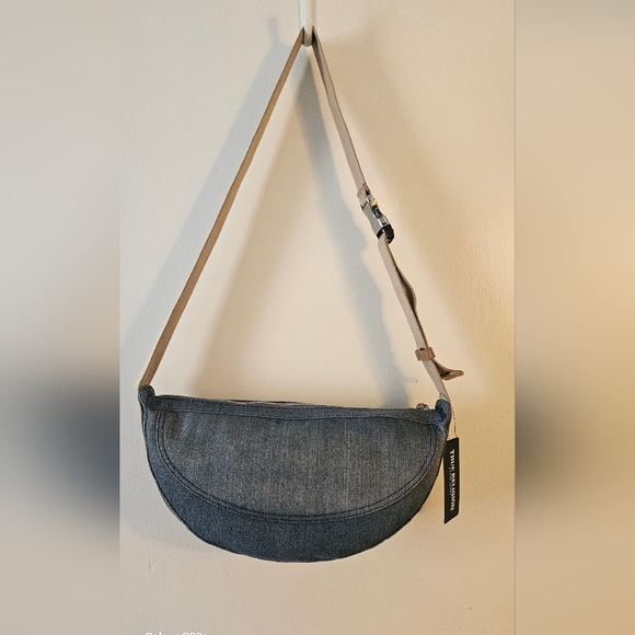 NWT TRUE RELIGION Blue Denim Crossbody Bag - Picture 2 of 8
